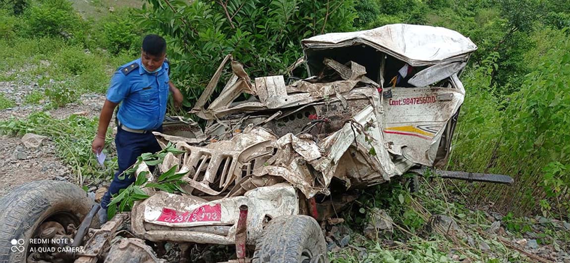 जीप दुर्घटनामा तीनको मृत्यु, एक घाइते