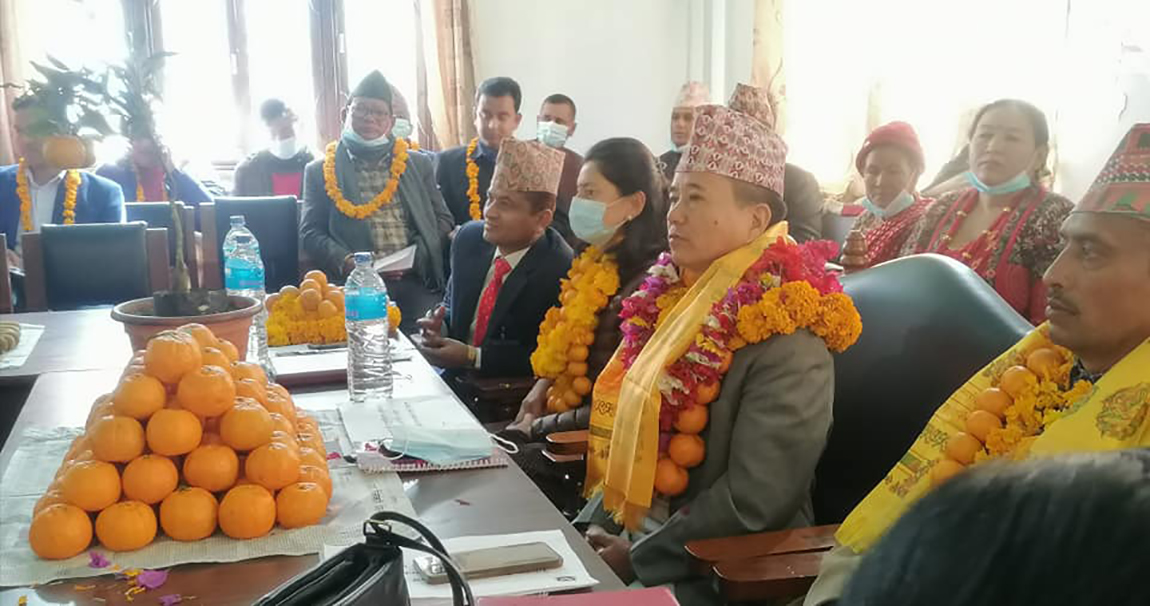 राजनितिक दल छाडौं जनप्रतिनिधि एक ठाउमा बसौं : सांसद कान्छाराम