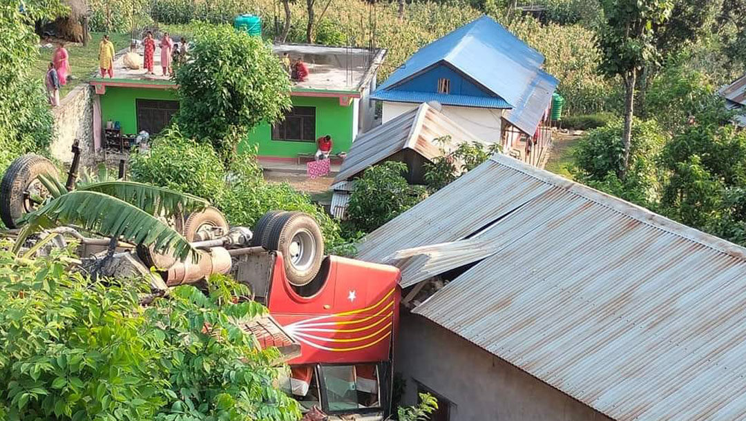सिन्धुलीको गोलन्जोर बस दुर्घटना