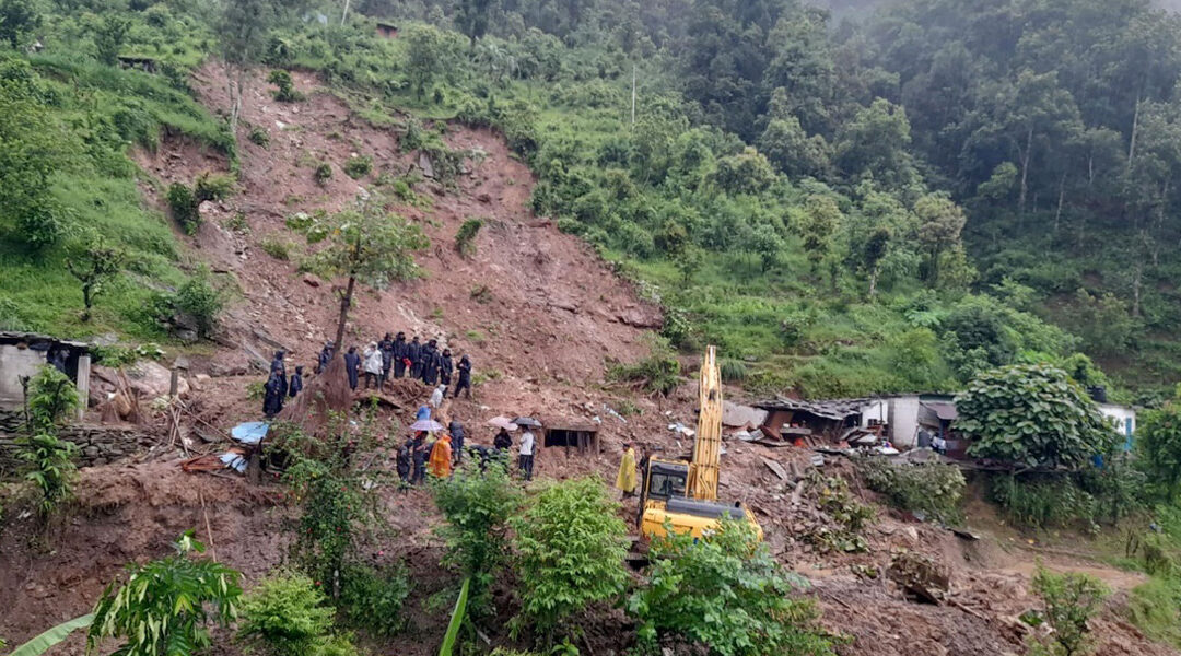 नेपालमा बाढी, पहिरोका कारण ८३ जनाको मृत्यु