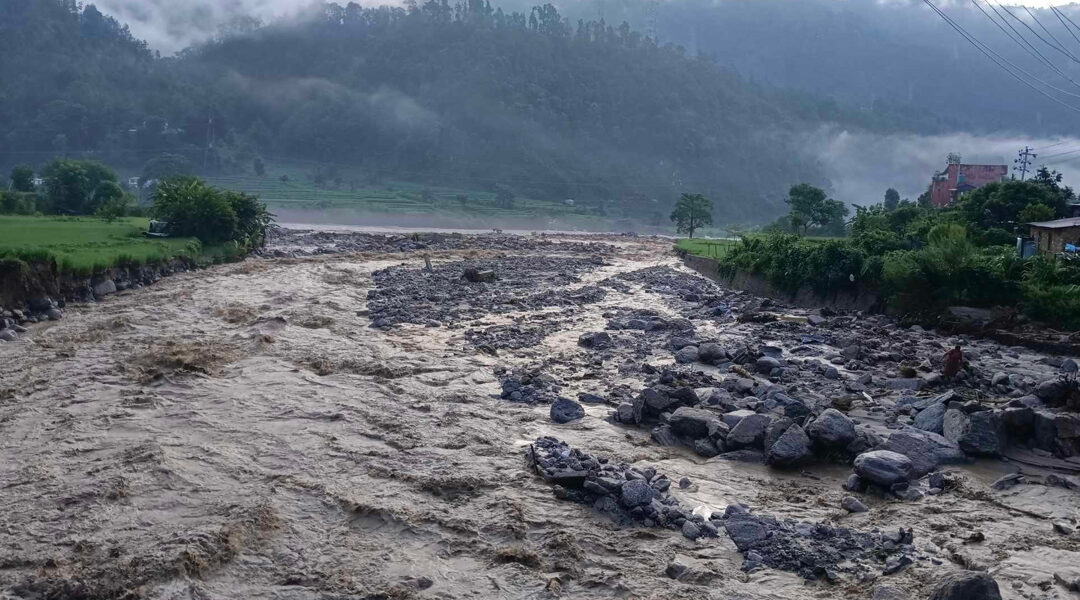 मिल्ती खोलामा आएको बाढीले २० लाख भन्दा बढीको क्षति 