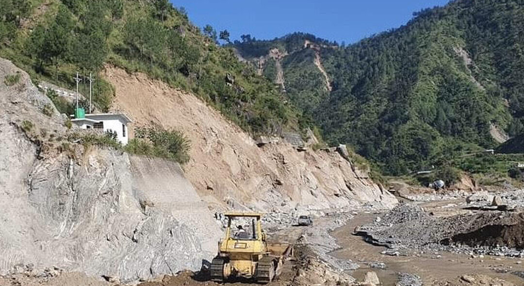 विपी राजमार्ग पुनःनिर्माणका लागी जाइकाद्वारा निरीक्षण