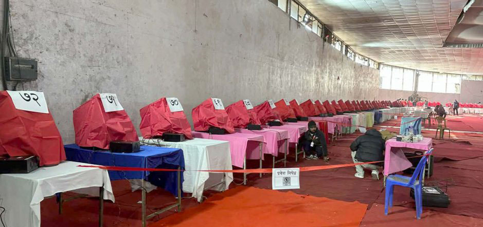 एमाले महाधिवेशनको मतदान प्रक्रिया स्थगित, भोलि बिहान ८ बजेबाट सुरु हुने