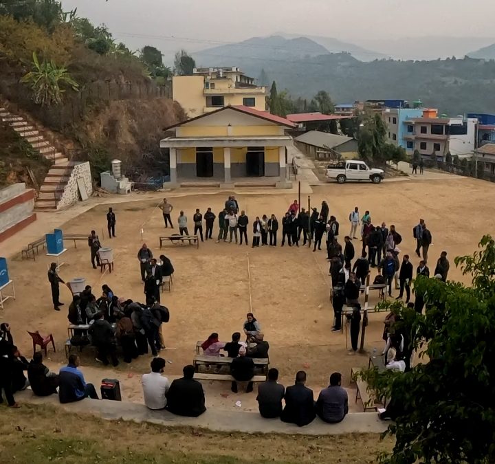 रामेछापमा मतदान अधिकृतको तालिम र नमूना मतदान सम्पन्न